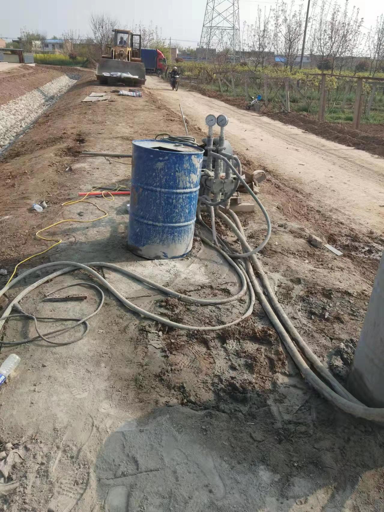 碾子山顶管注浆